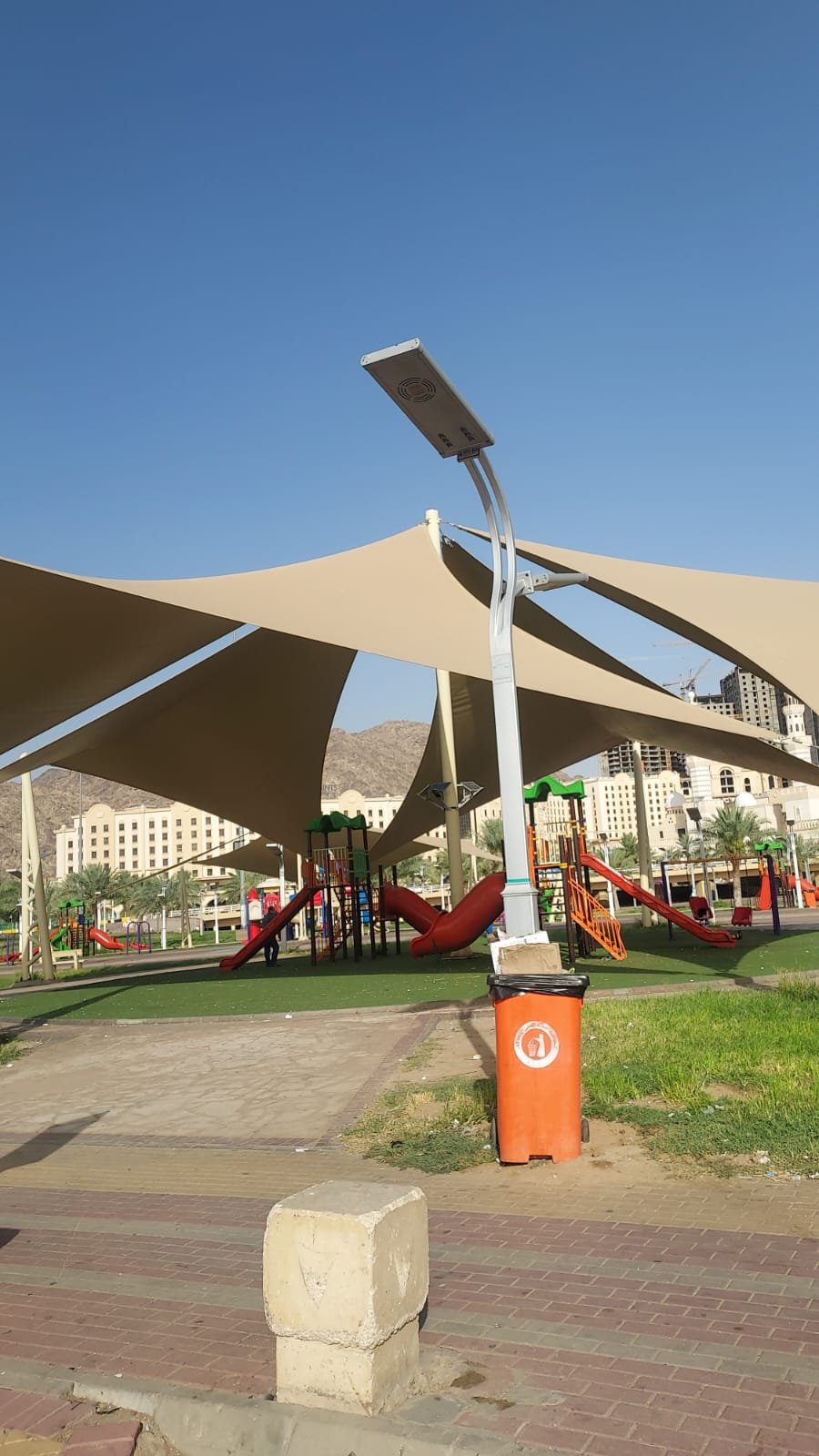 مظلات سيارات