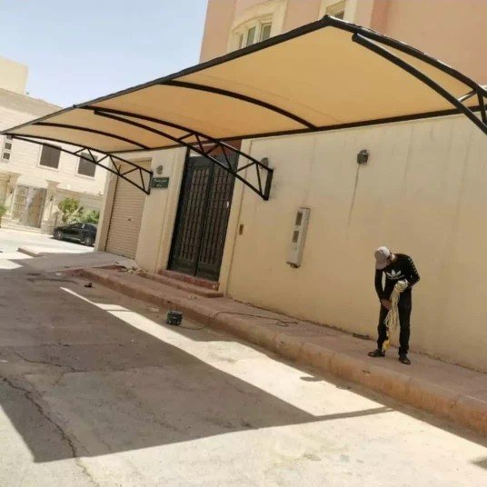 مظلات سيارات