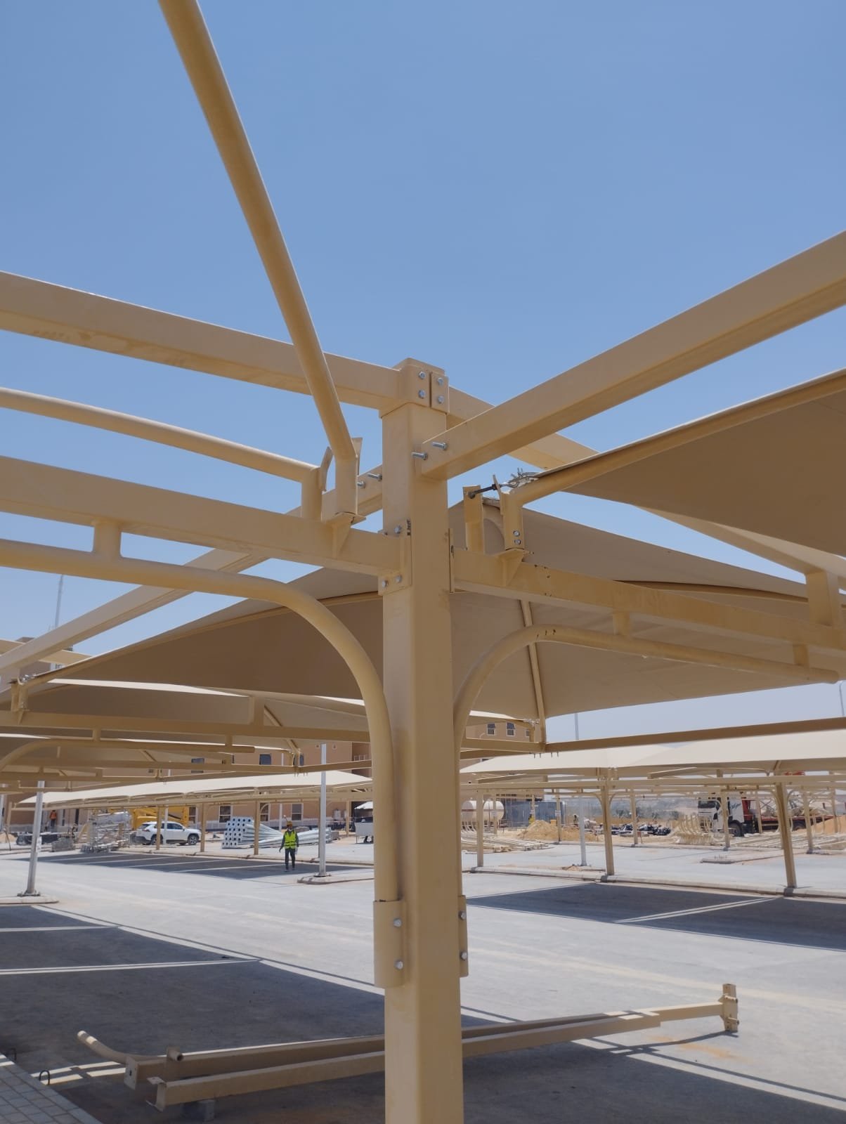 مظلات سيارات