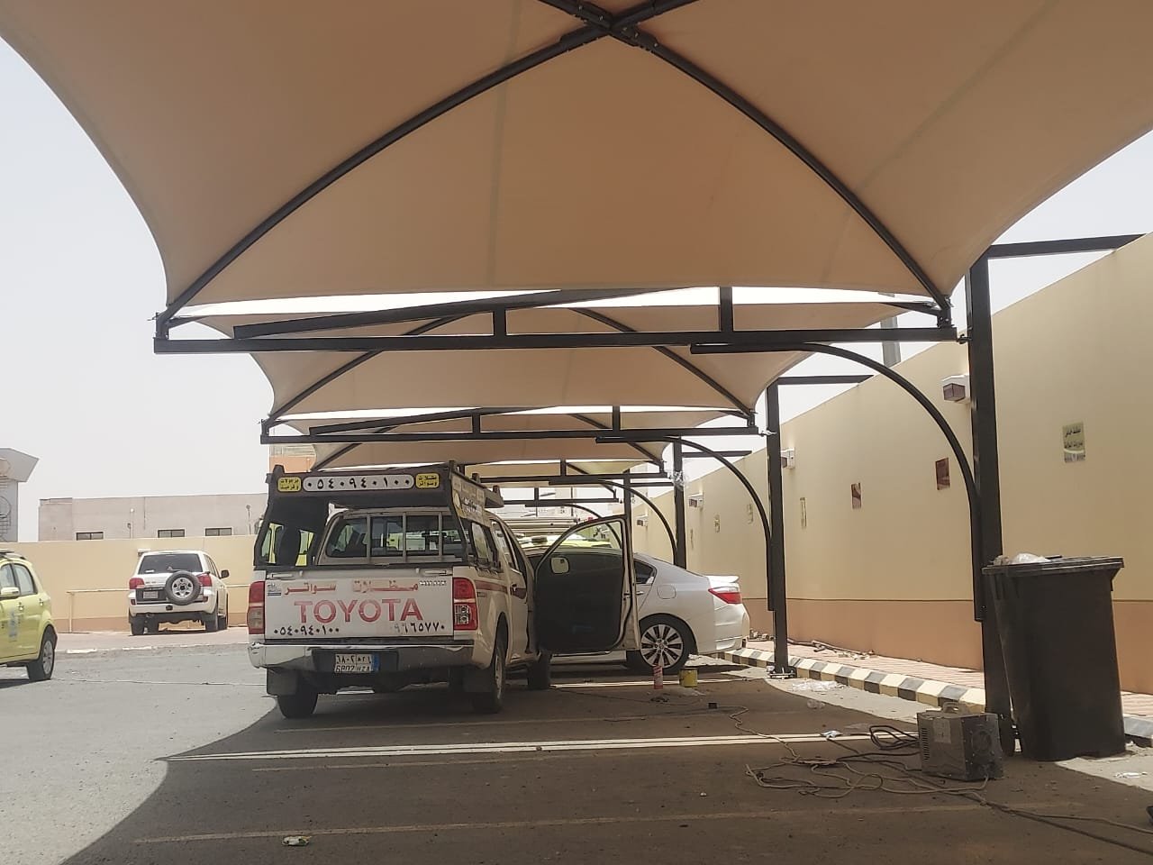 مظلات وسواتر تلال النهضة