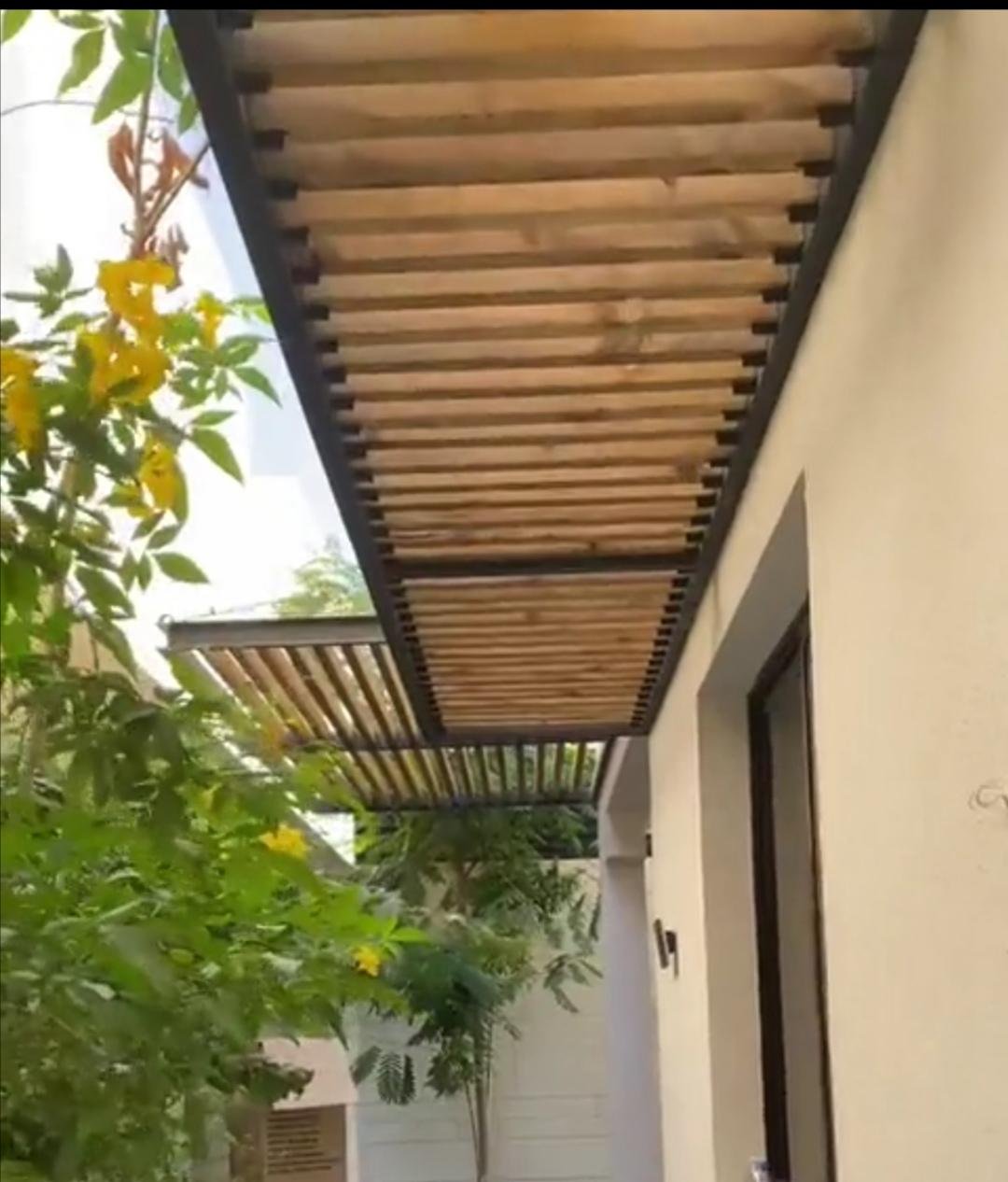 مظلات وسواتر تلال النهضة